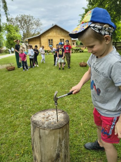 Z cyklu Turystyczne Wojsławice - przedszkole Arka